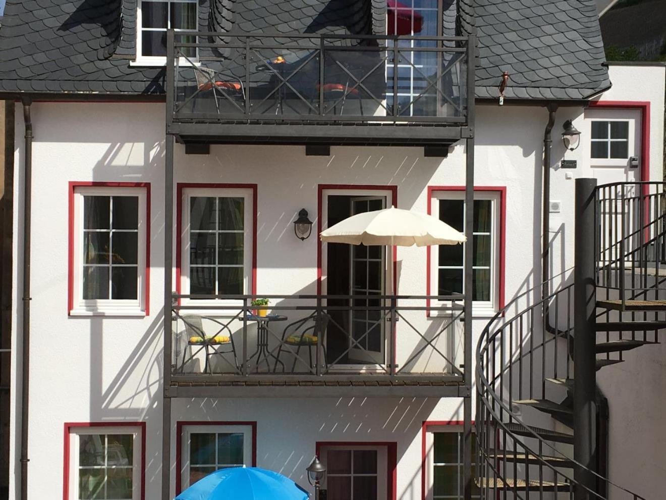 Mosel Ferienhaus Reblaus 摩泽尔河畔的泽尔 外观 照片