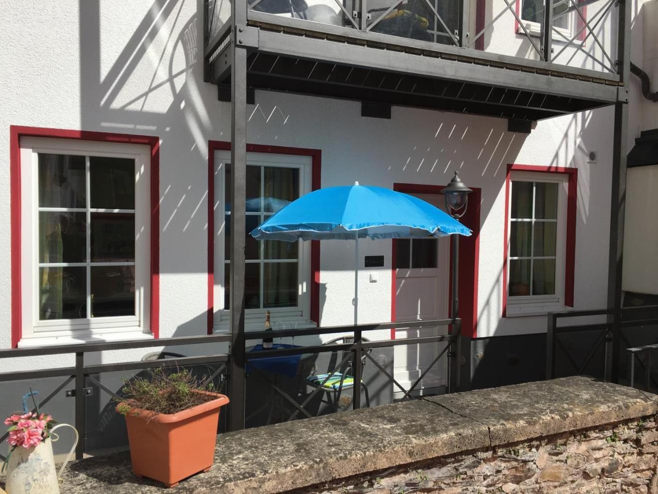 Mosel Ferienhaus Reblaus 摩泽尔河畔的泽尔 外观 照片